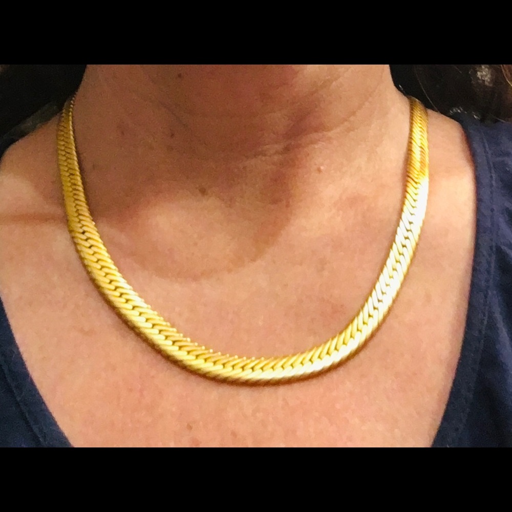 GIVENCHY Herringbone Gold Tone Chain Necklace - Picture 7 of 9